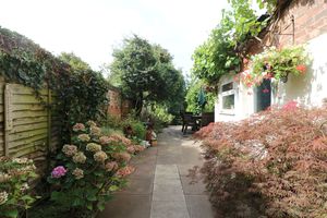 Photo 16- click for photo gallery